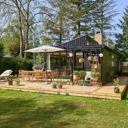Newly Renovated Close To Forest And Сasa de vacaciones